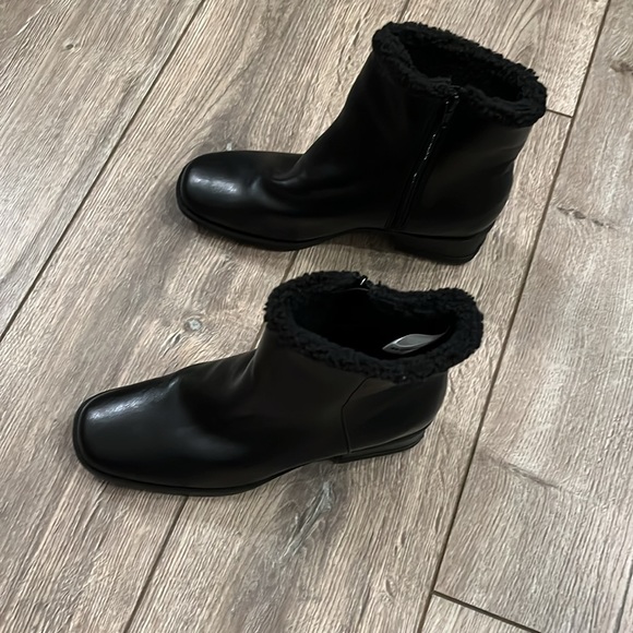 Boots - Picture 2 of 2